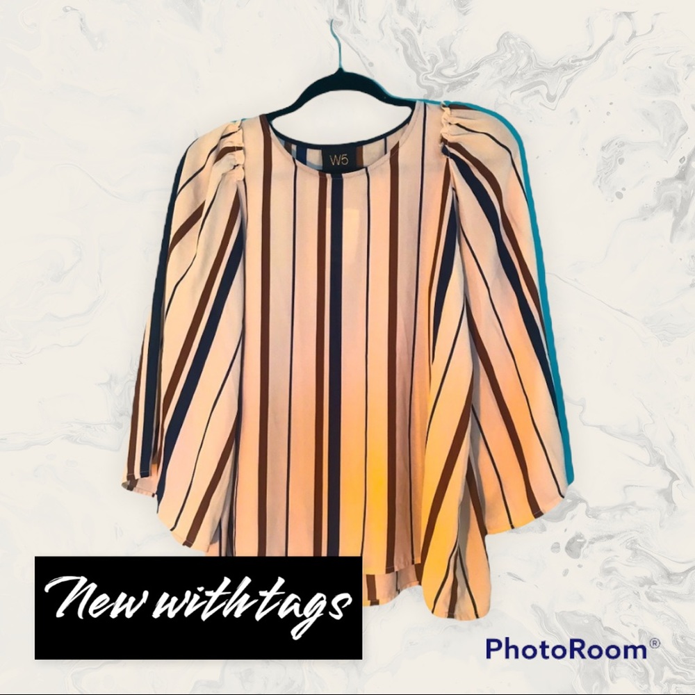 ✨NWT✨ W5 Tan Striped Quarter Sleeve Blouse